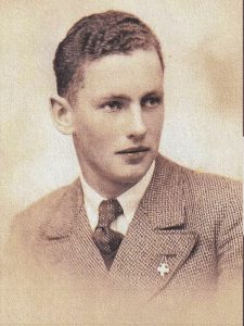 Carl-Otto-Riesenkampff 1935 als Abiturient der Domschule zu Reval (Tallinn)