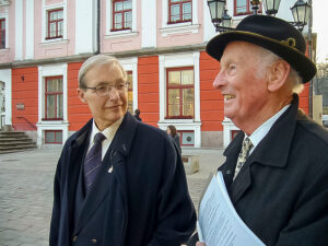 Die Stifter Georg und Carl-Otto Riesenkampff bei der Auswahl von Praktikanten an der Universität Tartu, März 2007
