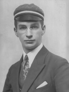 Heinrich Riesenkampff als Student des Corps Fraternitas Rigensis, Riga ca. 1925